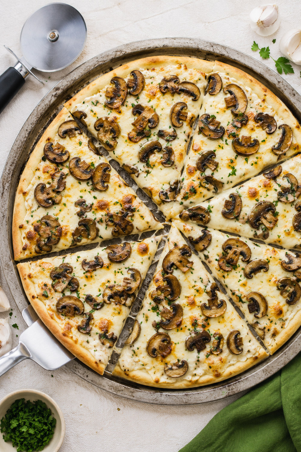 garlic mushroom white pizza recipe